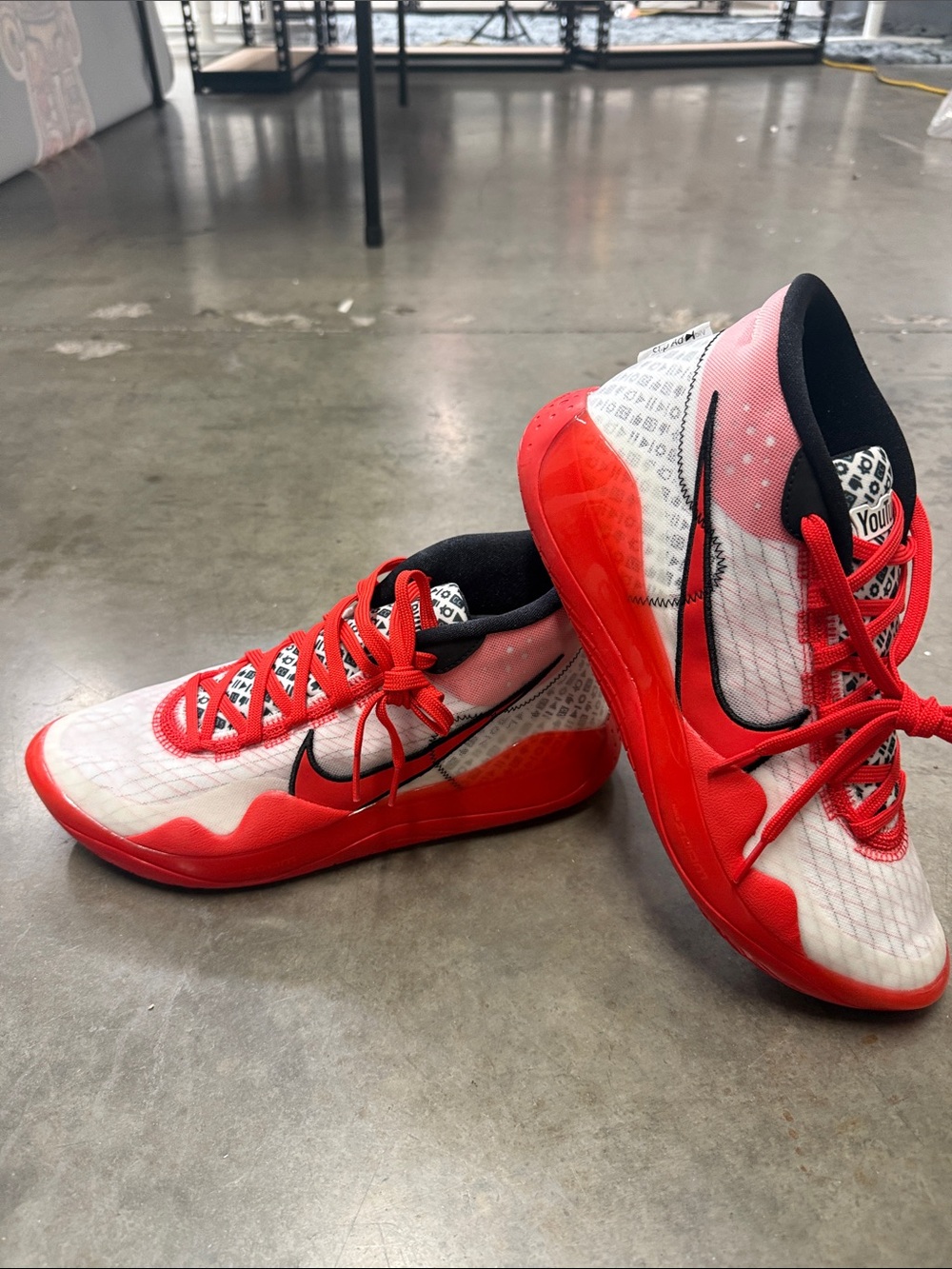 Source Unknown Red and White Men’s Athletic Shoes with Black Accents
